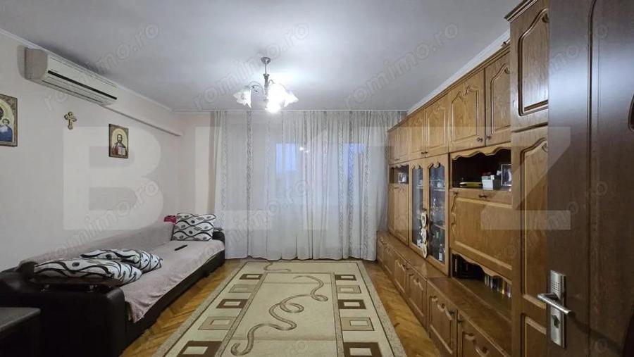 Apartament cu 3 camere decomandat în Burdea