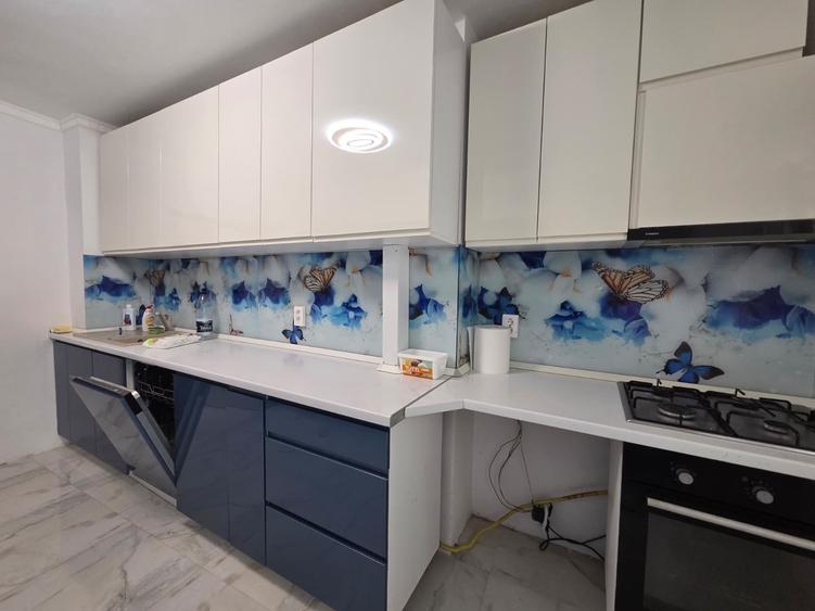 Apartament cu 3 camere decomandat în Dacia