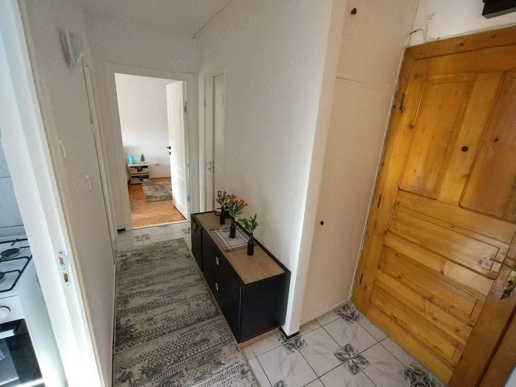Apartament cu 2 camere decomandat în Central