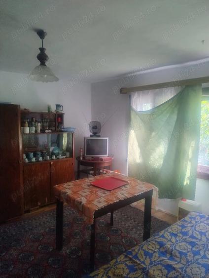 Casă cu 4 camere în Cacova Ierii
