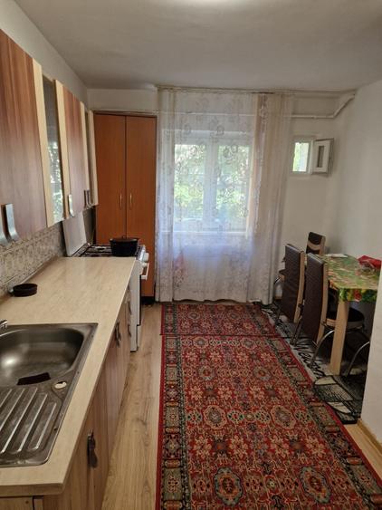 Apartament cu 2 camere decomandat în Craiter