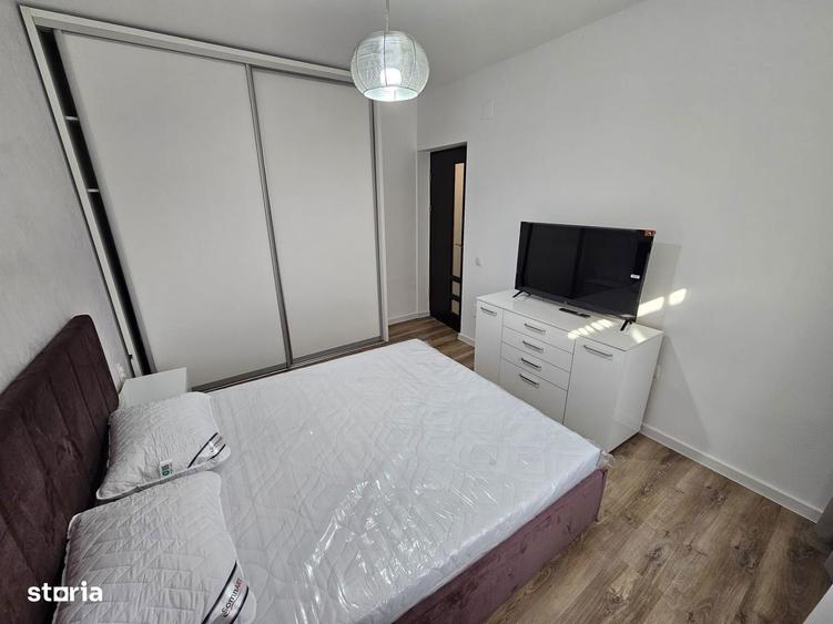 Apartament cu 3 camere, mobilat în Faleza Nord