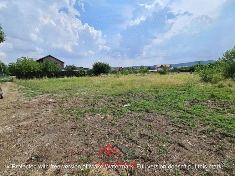 Casă cu Teren 925 Mp în Bănești