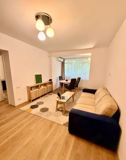 Apartament cu 2 camere decomandat, mobilat în Drumul Taberei