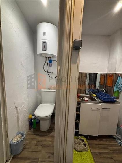 Garsonieră decomandată în Micro 14