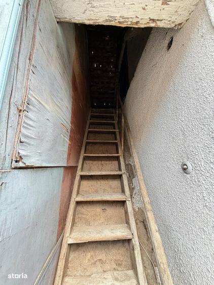 Casă cu 3 camere cu Teren 2093 Mp în Pianu