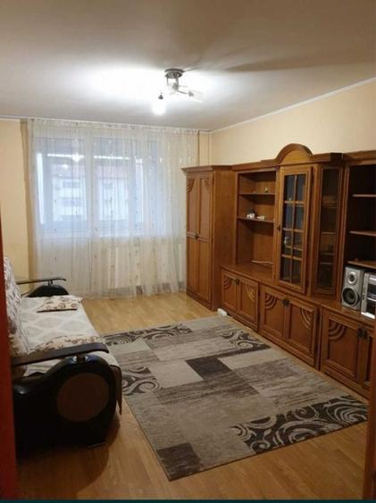 Apartament cu 2 camere decomandat în 1 Mai