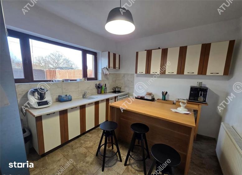 Casă cu 5 camere cu Teren 238 Mp în Central