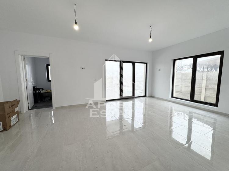 Duplex cu 5 camere cu Canalizare în Giroc