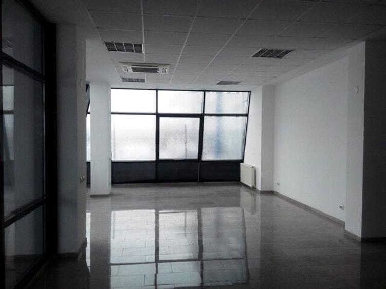 Spațiu comercial, de 200 mp, în Centura Est