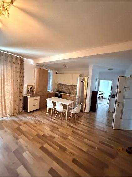 Apartament cu 2 camere decomandat în Giroc