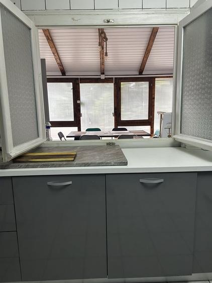 Casă cu 4 camere cu Teren 600 Mp în Central
