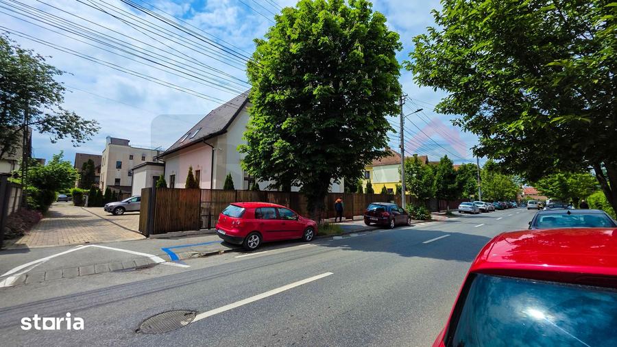 Casă cu 5 camere cu Teren 300 Mp în Ultracentral