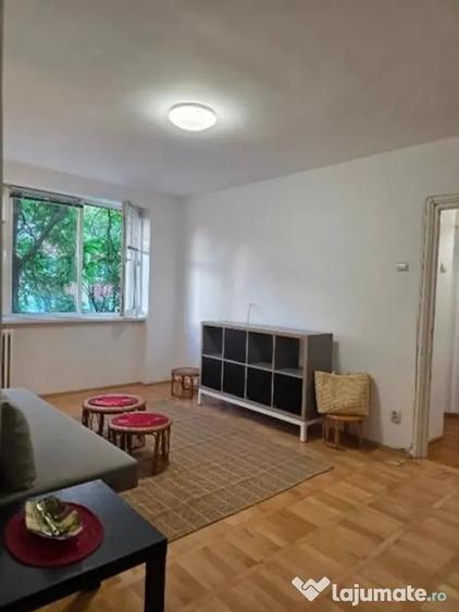 Apartament cu 2 camere semidecomandat în Vatra Luminoasă