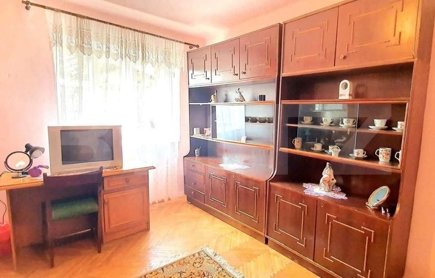 Casă individuală cu 3 camere cu Canalizare în Central