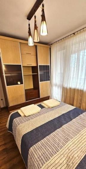 Apartament cu 3 camere semidecomandat, mobilat în Grivița
