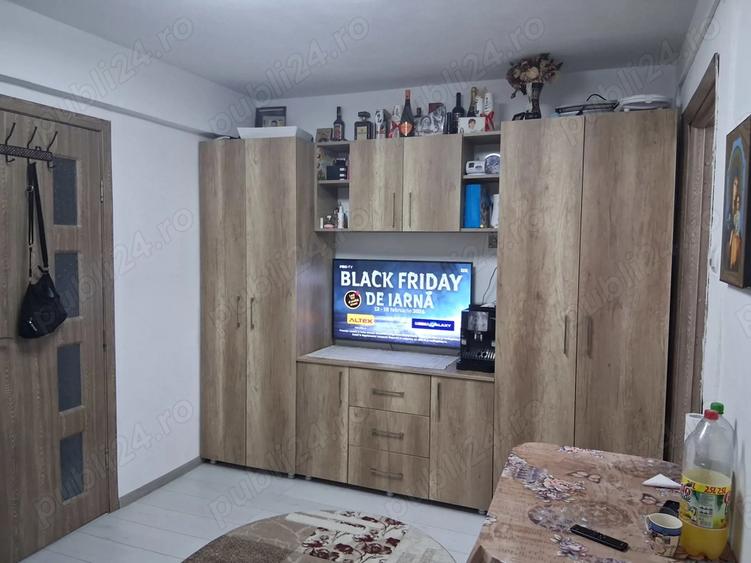 Apartament cu 2 camere semidecomandat în Central