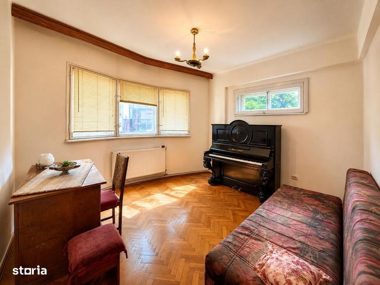 Apartament cu 4 camere în Ultracentral