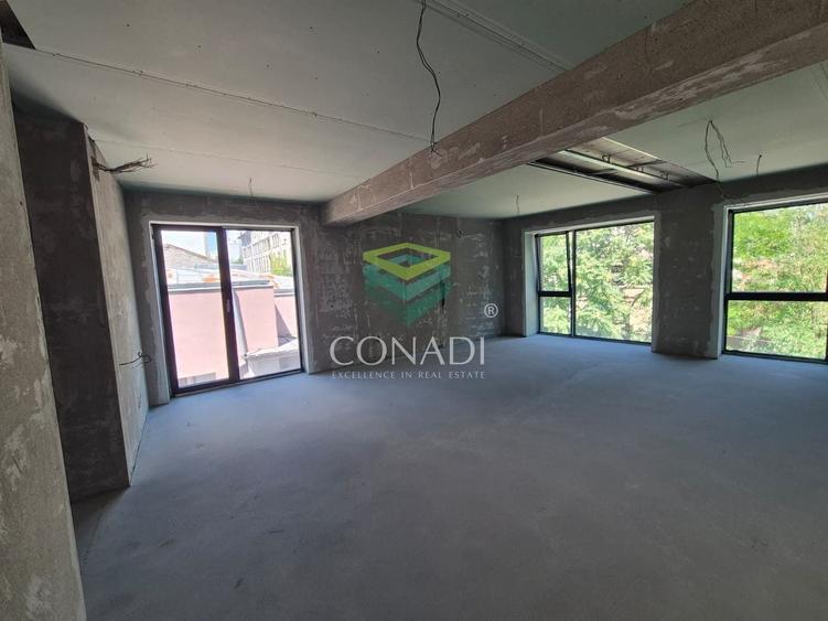 Apartament cu 2 camere decomandat în P-ța Victoriei