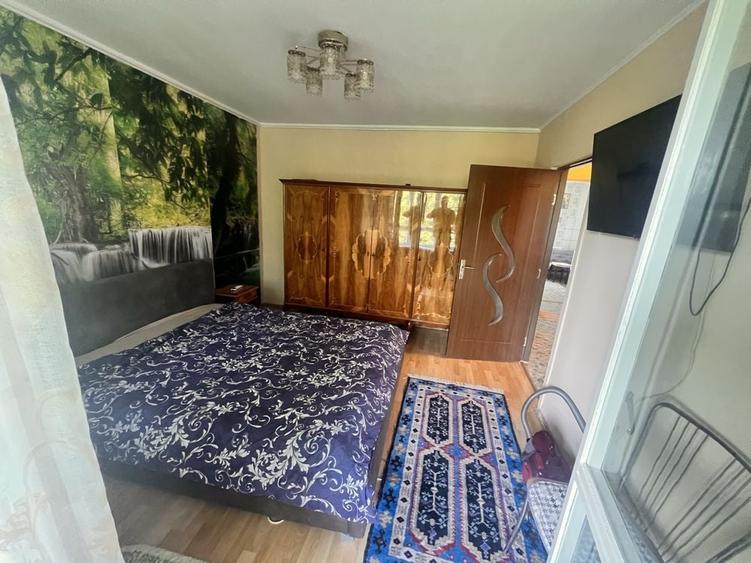 Apartament cu 3 camere decomandat în Giurgiului