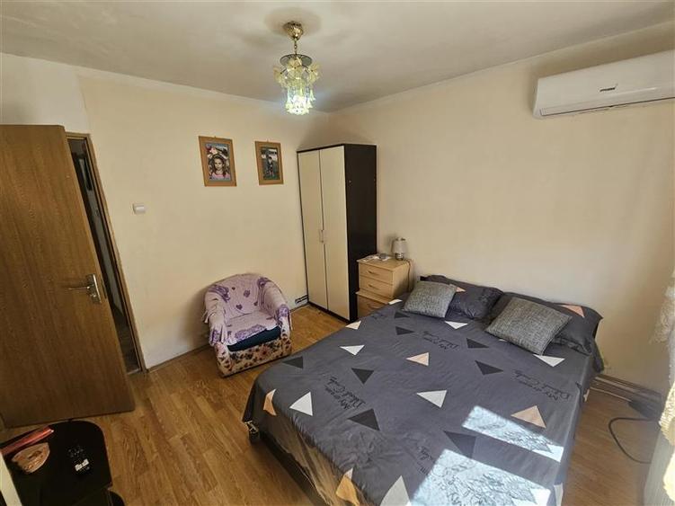 Apartament cu 2 camere decomandat, mobilat în Micro IV