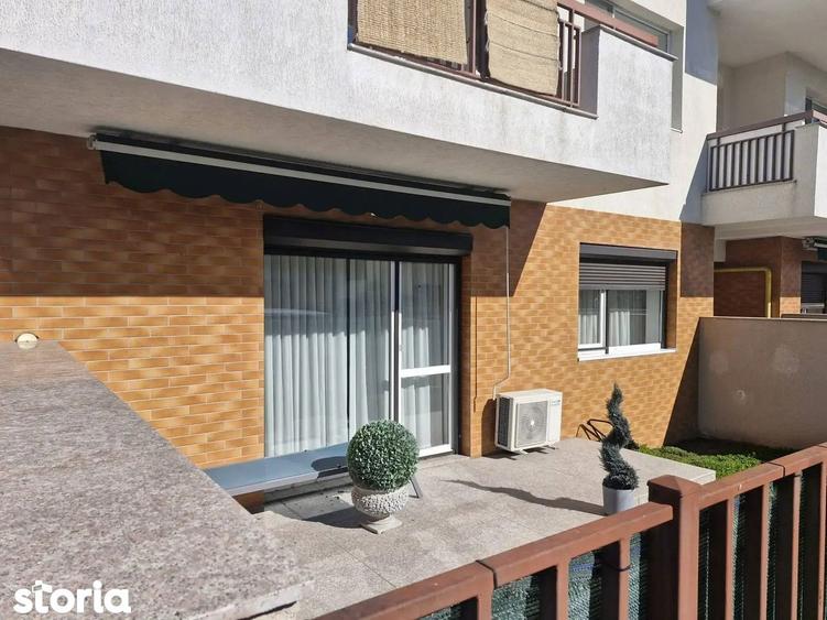 Apartament cu 2 camere decomandat, mobilat în Central
