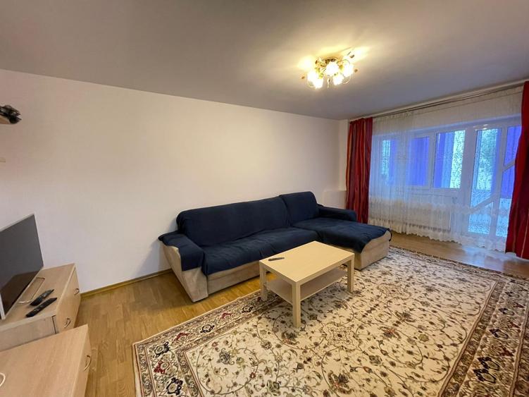 Apartament cu 3 camere decomandat, mobilat în Păcurari
