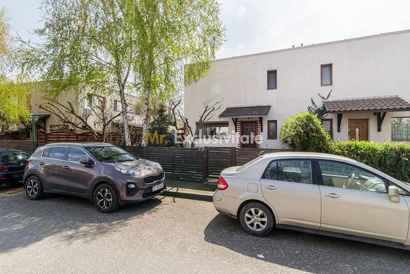 Casă cu 4 camere cu Teren 186.33 Mp în 1 Decembrie