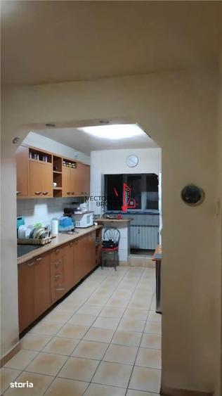 Apartament cu 4 camere semidecomandat, mobilat în Pantelimon