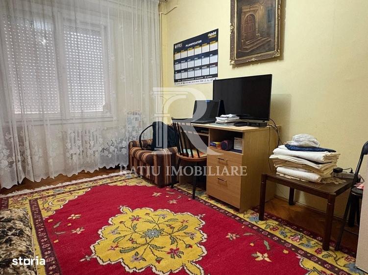 Apartament cu 4 camere decomandat în Dacia