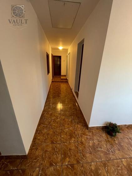 Casă individuală cu 4 camere cu Canalizare în Rahova