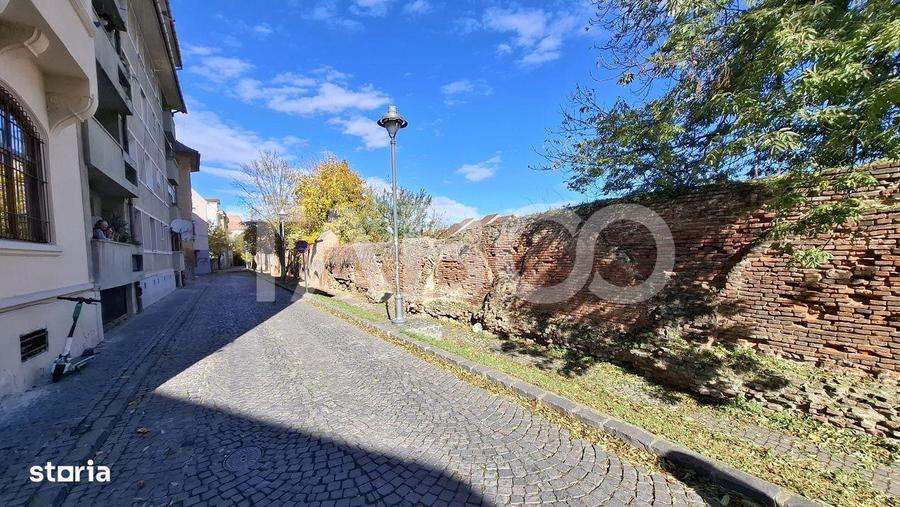 Casă cu 3 camere cu Teren 48 Mp în Central