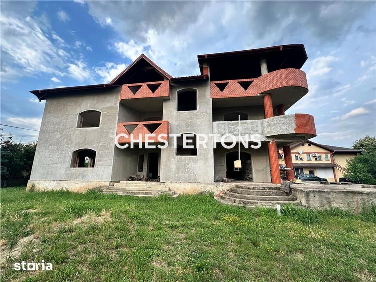 Casă cu 9 camere cu Teren 1108 Mp în Ghencea