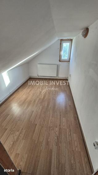 Casă cu 4 camere cu Teren 3000 Mp în Botez