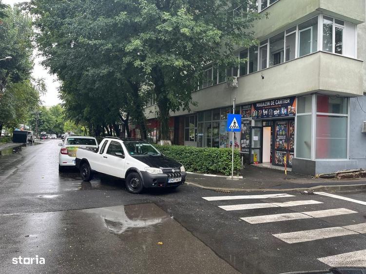 Spațiu comercial, de 112 mp, în Baicului