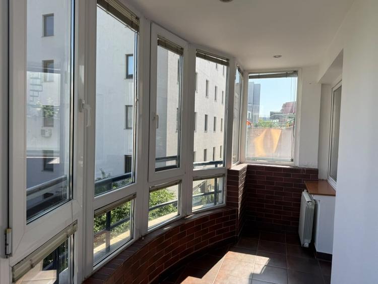 Apartament cu 4 camere decomandat, mobilat în Aviației
