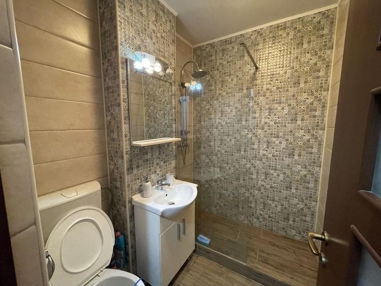 Apartament cu 2 camere semidecomandat, mobilat în Gorjului