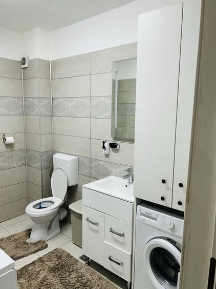Apartament cu 2 camere semidecomandat în Florești