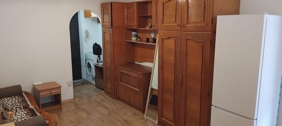 Garsonieră decomandată în Nicolina