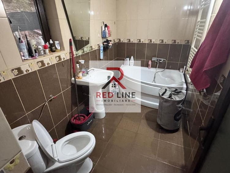 Casă individuală cu 5 camere cu Canalizare în Schela Cladovei