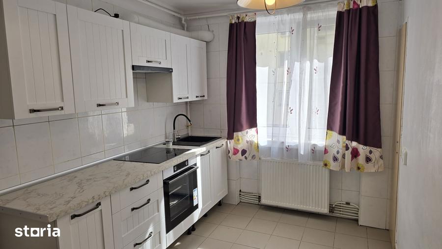 Apartament cu 3 camere în Central