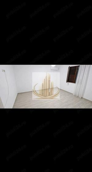 Casă individuală cu 4 camere cu Piscina în Plopi