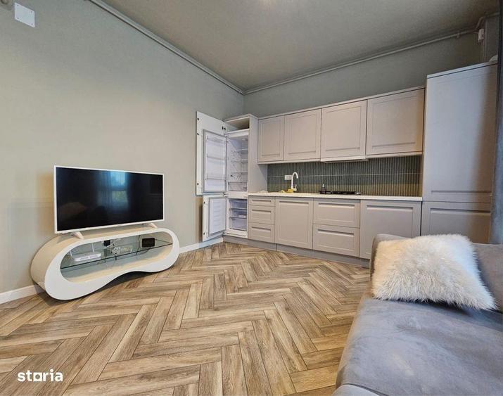 Apartament cu 2 camere semidecomandat în Central