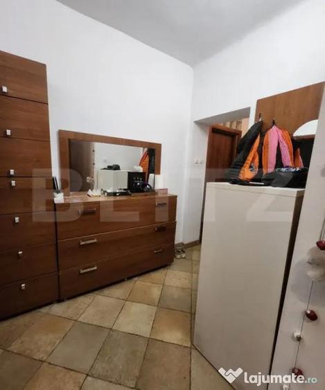 Casă cu 5 camere cu Teren 364 Mp în Central