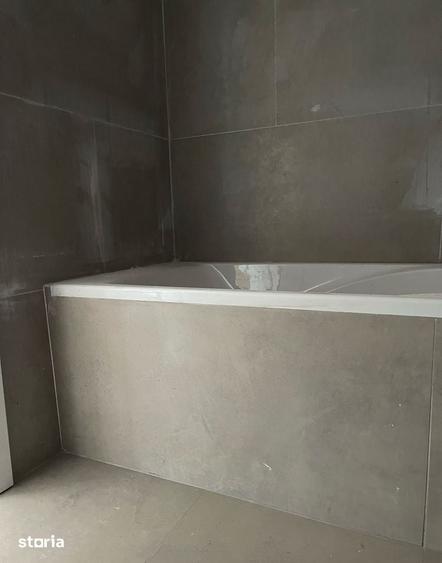 Apartament cu 2 camere semidecomandat în Florești