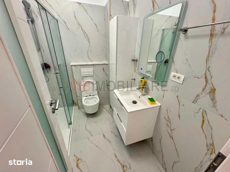Apartament cu 3 camere semidecomandat în Crângași