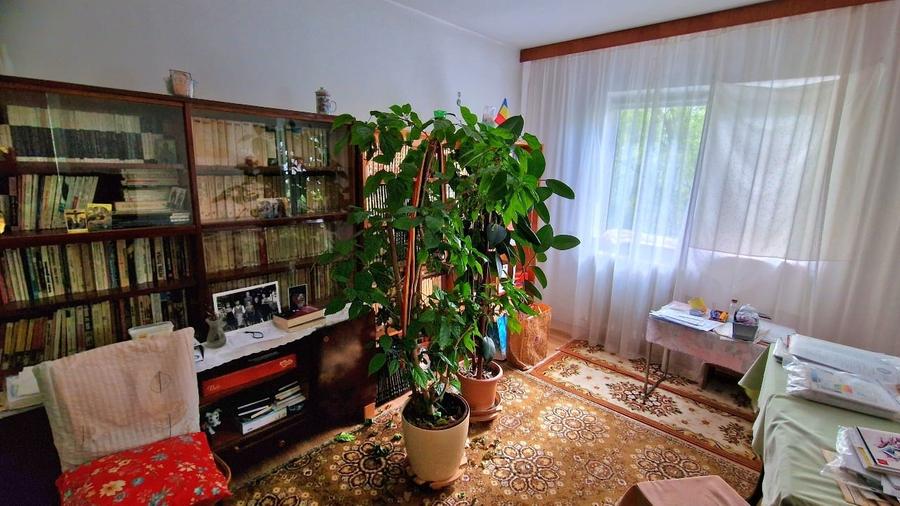 Apartament cu 2 camere decomandat, mobilat în Podul de Fier