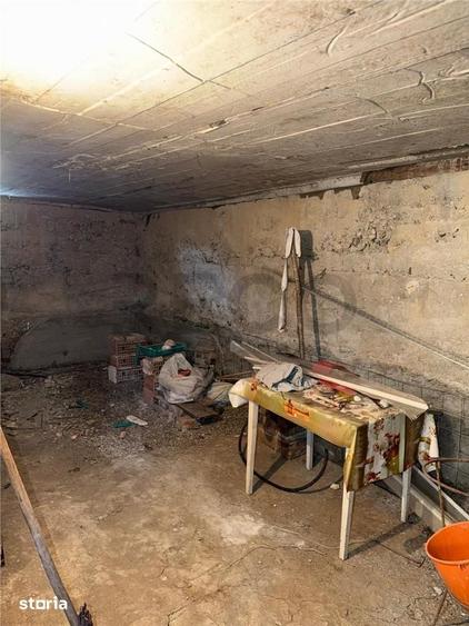 Casă cu 4 camere cu Teren 4436 Mp în Măgești