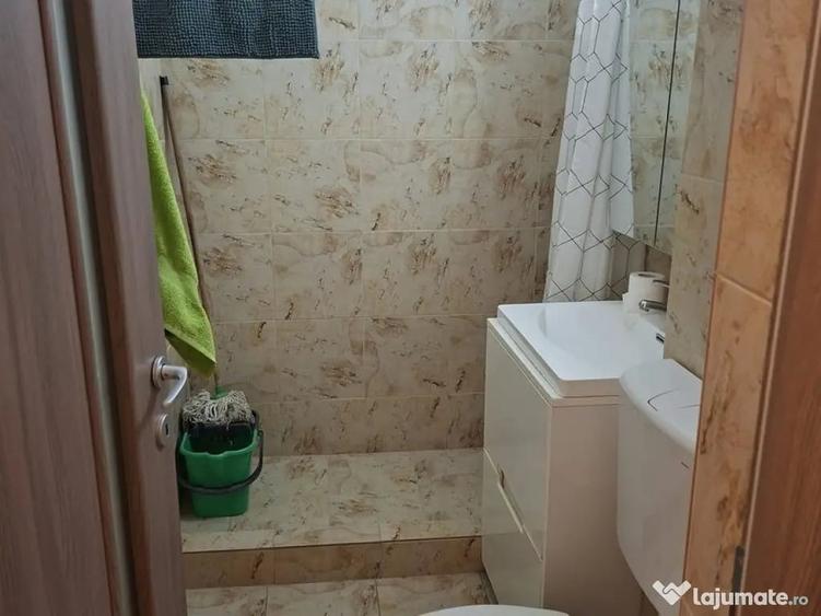 Garsonieră în Apărătorii Patriei
