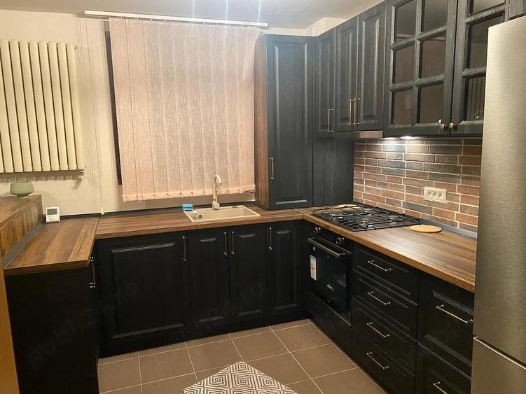 Apartament cu 2 camere decomandat în Medicină